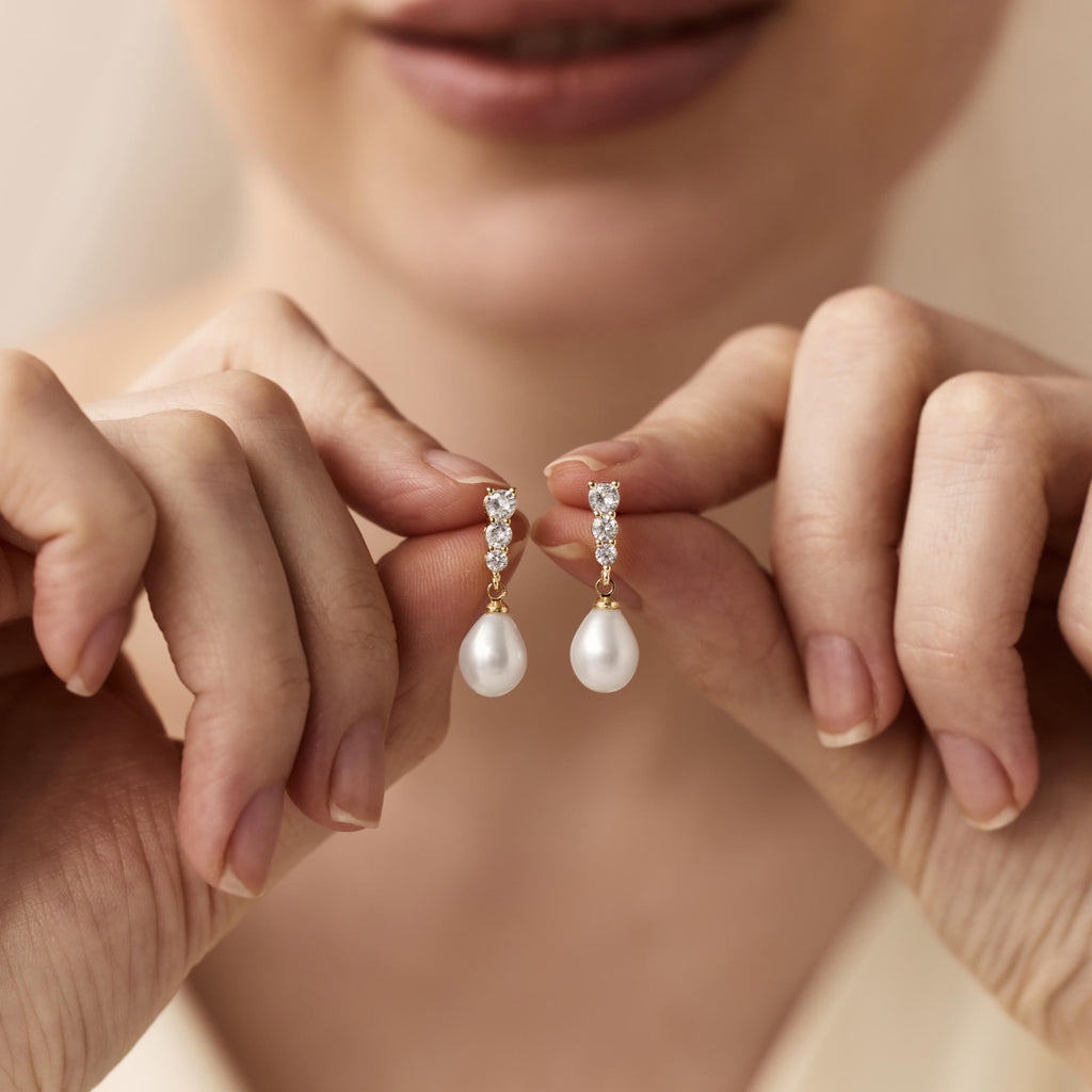 Gold Pearl Drop Earrings, Bridal Teardrop Earrings, Dainty Wedding Jewelry, Elegant Pearl Dangles, Bridesmaid Gift, Minimalist Earrings
